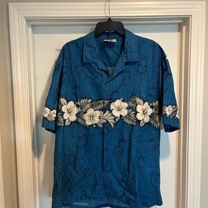 Hilo Hattie Blue Floral Button Down Shirt